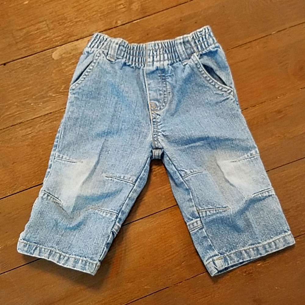 Kid Light Wash Distressed Jeans - 9M